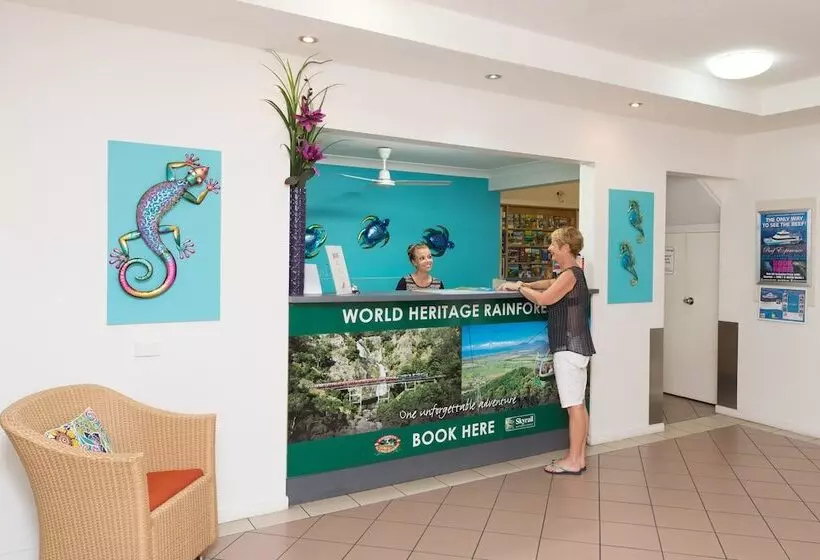 فندق Cairns Queens Court