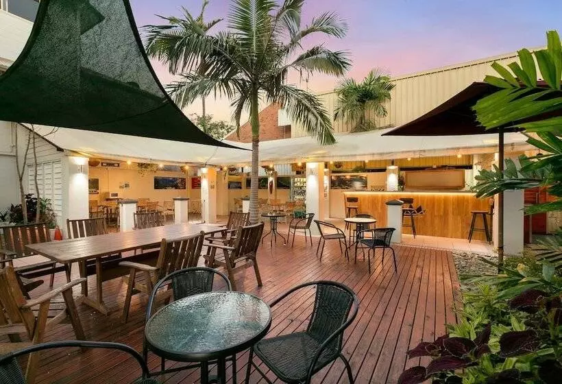 فندق Cairns Queens Court