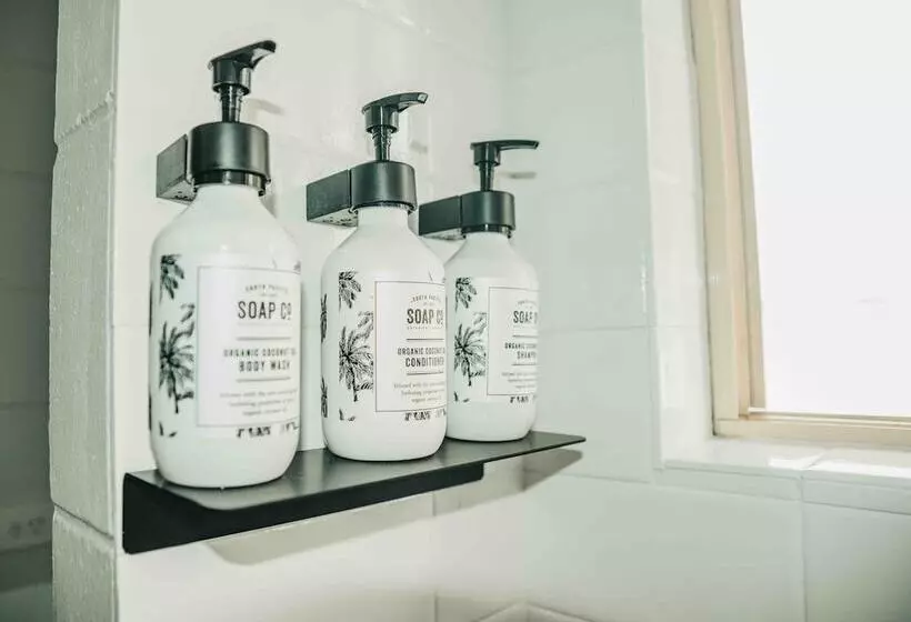 فندق Cairns Queens Court