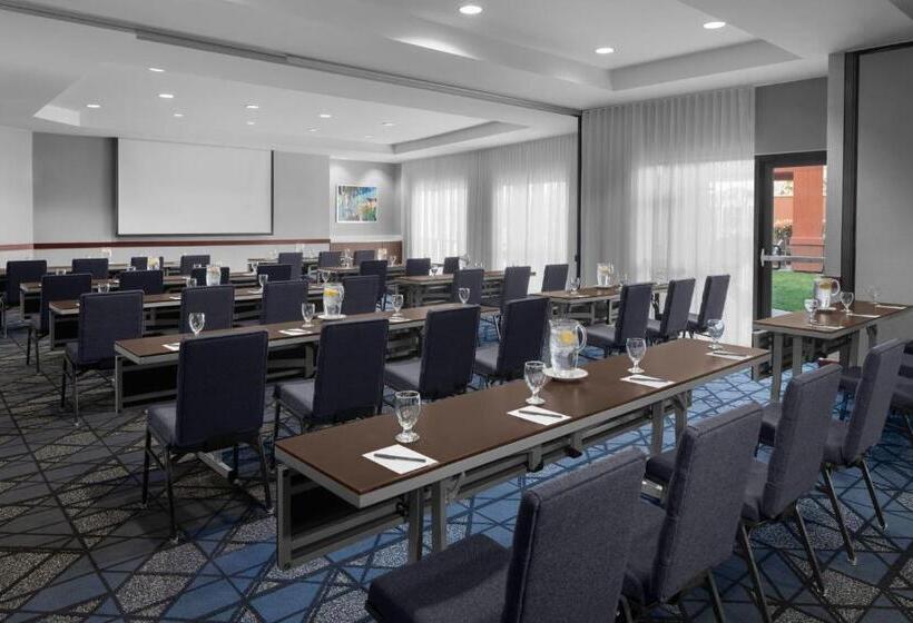 فندق Courtyard Los Angeles Burbank Airport