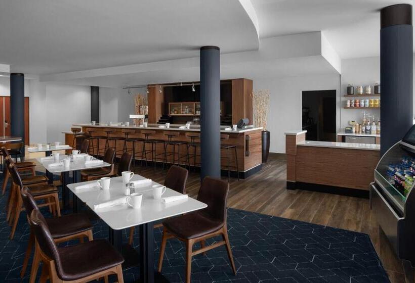 فندق Courtyard Los Angeles Burbank Airport