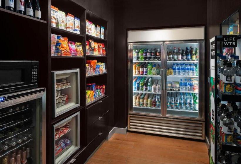 فندق Courtyard Los Angeles Burbank Airport