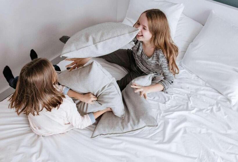 هتل Ibis Köln Messe