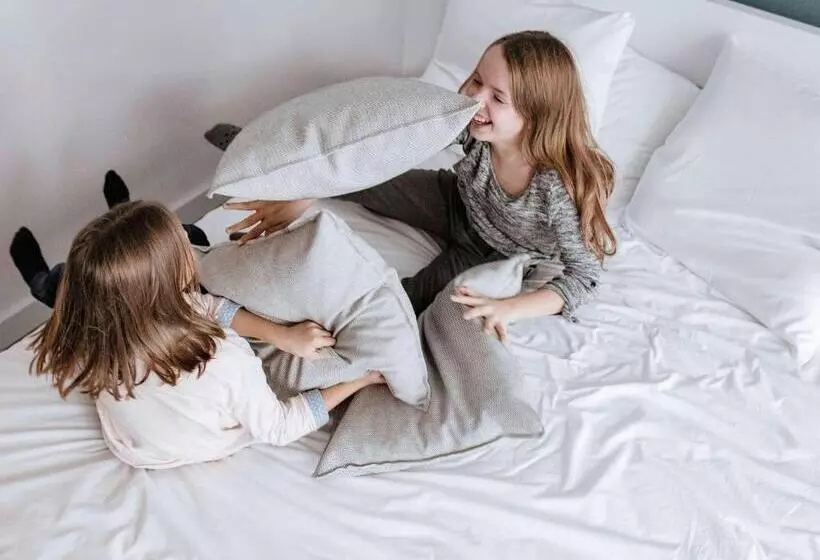 Отель Ibis Köln Messe