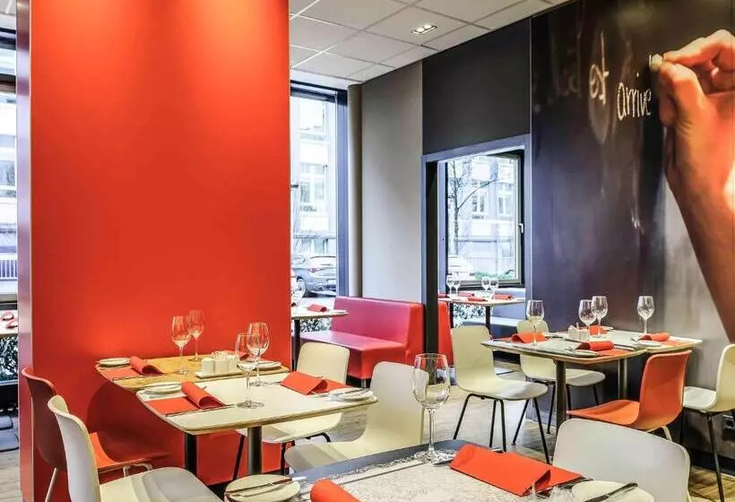 Отель Ibis Köln Messe