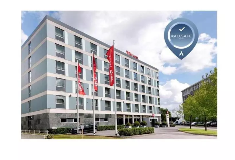 Отель Ibis Köln Messe