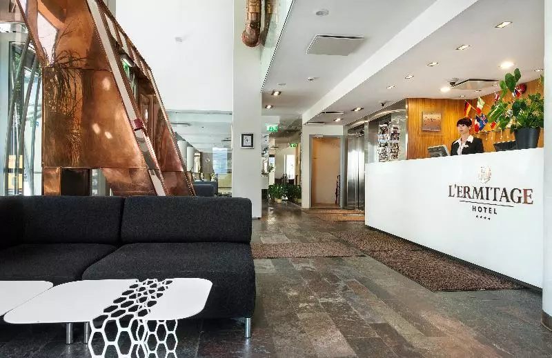 هتل L'ermitage