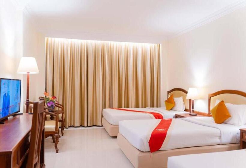 هتل Monoreach Angkor