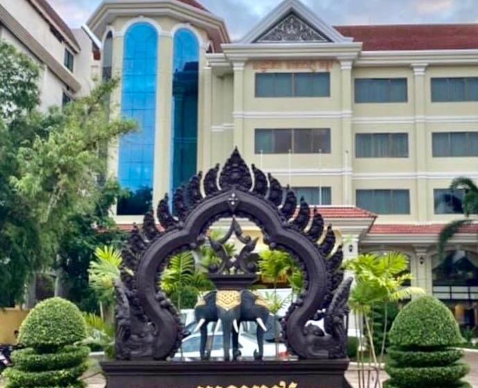 هتل Monoreach Angkor