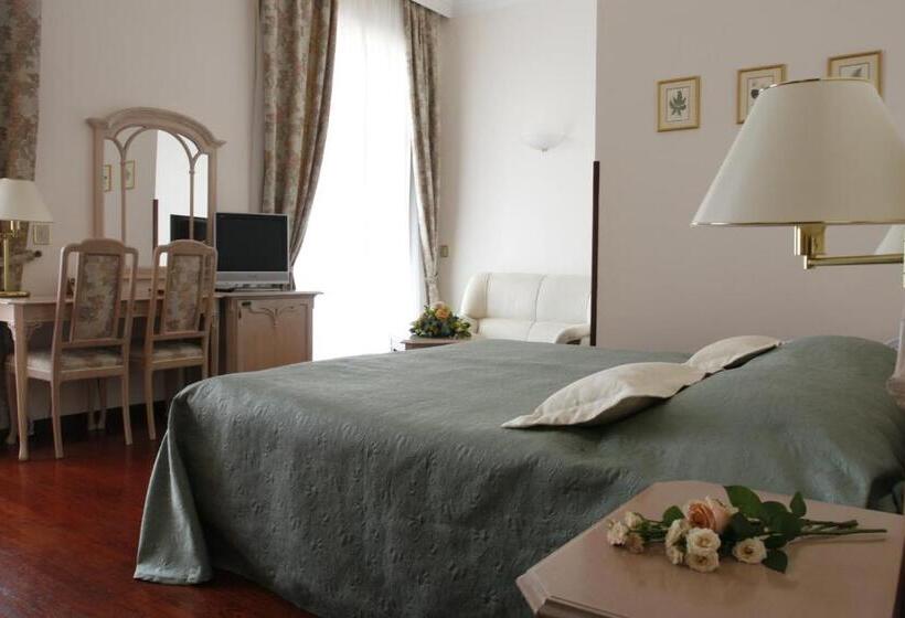 בית מלון כפרי Mozart