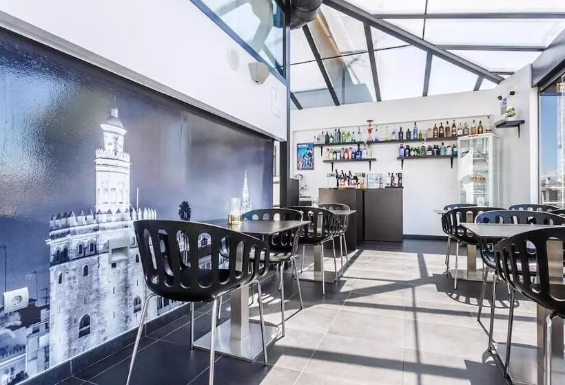 هتل Patio De La Alameda