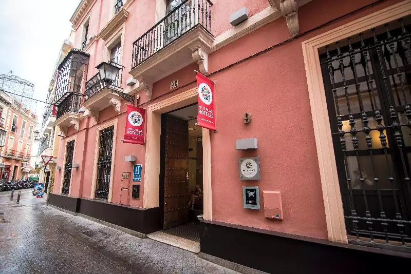 هتل Petit Palace Marques Santa Ana