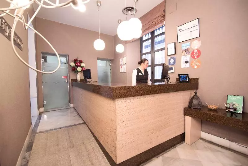 هتل Petit Palace Marques Santa Ana