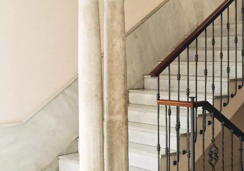 هتل Petit Palace Marques Santa Ana