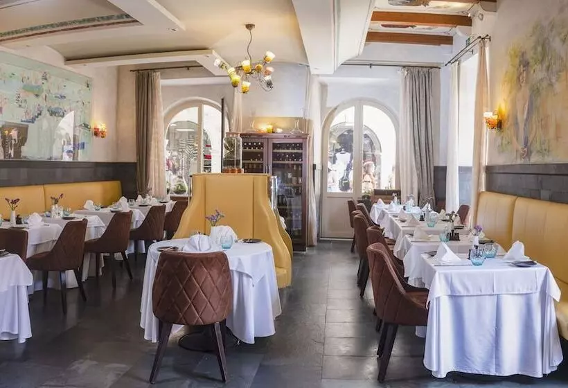 فندق The Pucic Palace