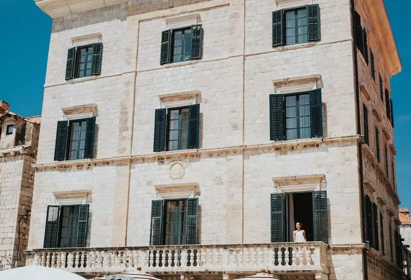 فندق The Pucic Palace