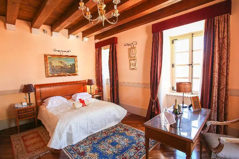 فندق The Pucic Palace