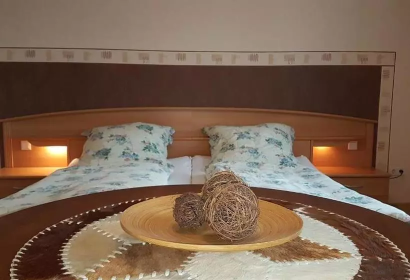 Retkeilymaja Landgasthof Zur Linde