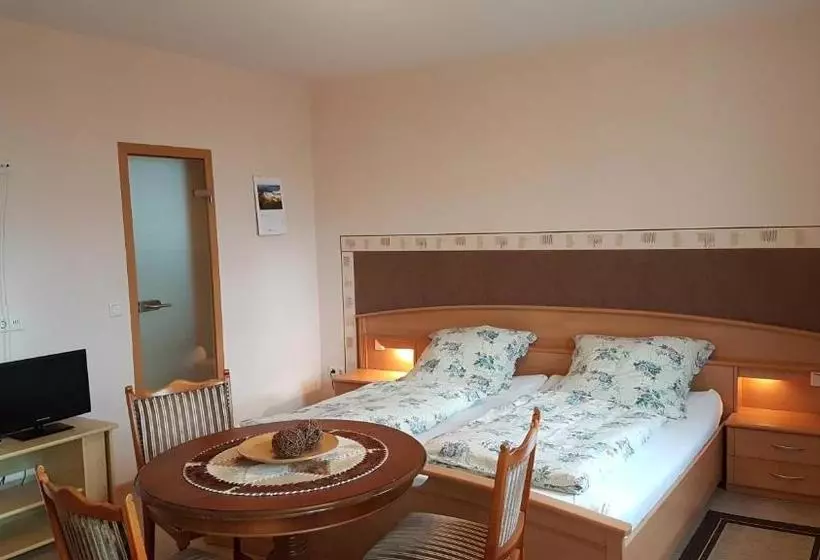 Retkeilymaja Landgasthof Zur Linde