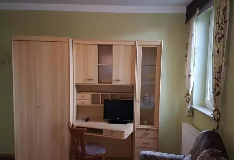 Retkeilymaja Landgasthof Zur Linde