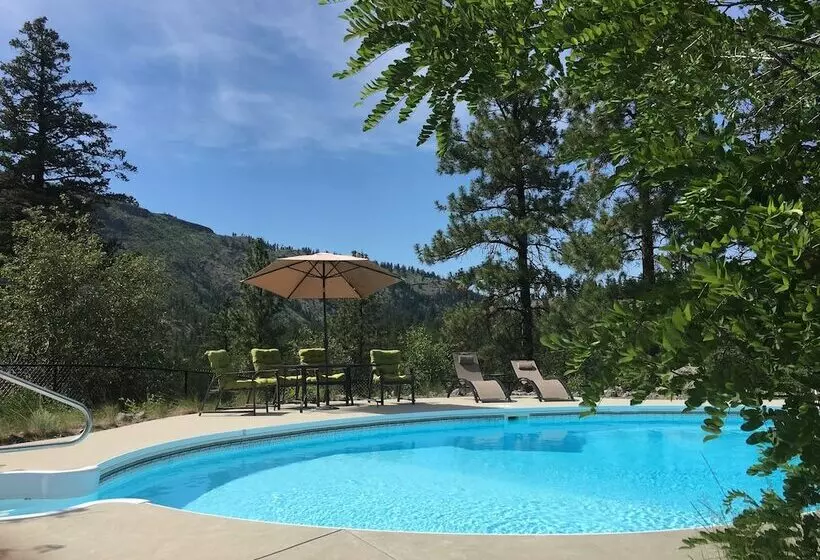 Aamiaismajoitus (B&B) Casa Colina