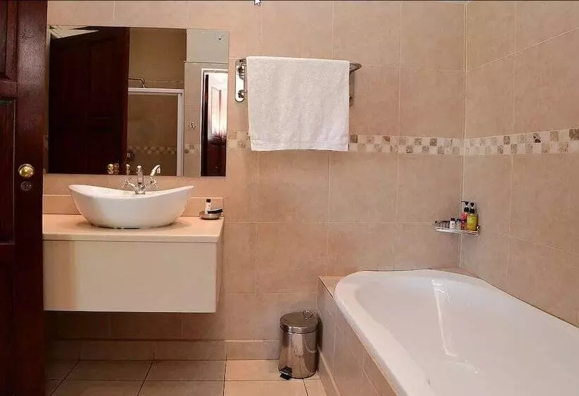 Aamiaismajoitus (B&B) Cygnature Boutique Lodge