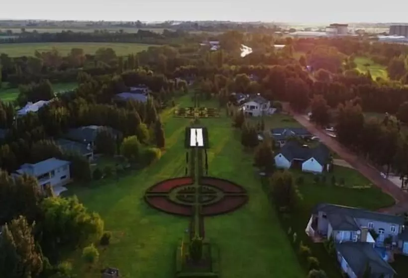 Aamiaismajoitus (B&B) Cygnature Boutique Lodge