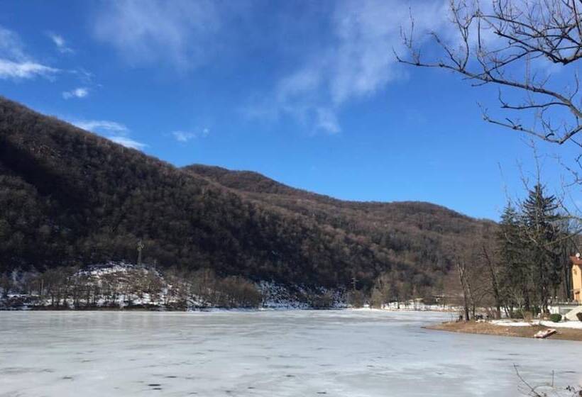 住宿加早餐  La Villa Del Lago