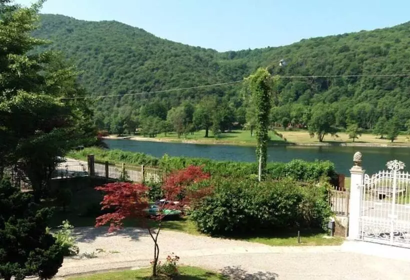 Aamiaismajoitus (B&B) La Villa Del Lago