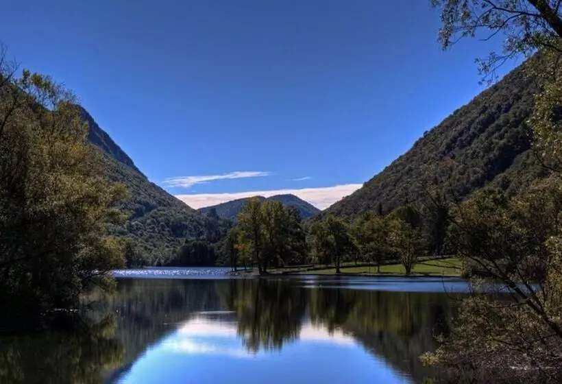 Aamiaismajoitus (B&B) La Villa Del Lago