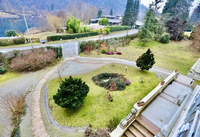 Aamiaismajoitus (B&B) La Villa Del Lago