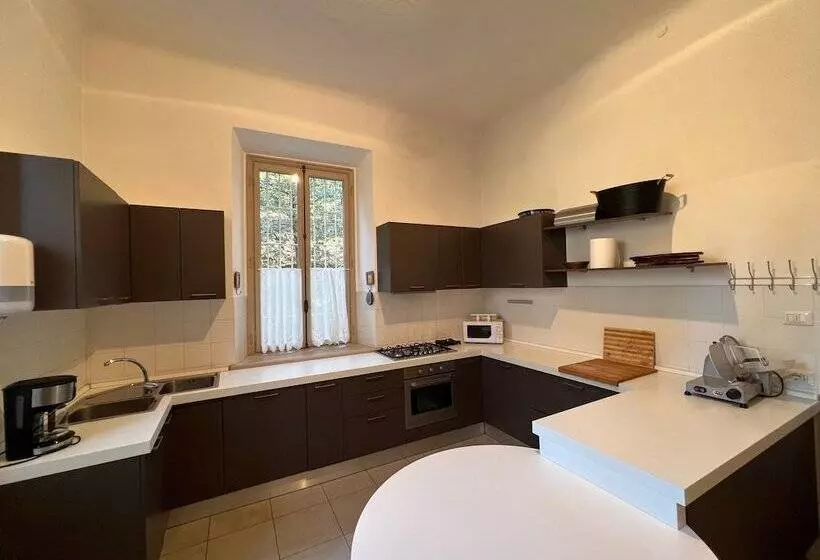 Aamiaismajoitus (B&B) La Villa Del Lago