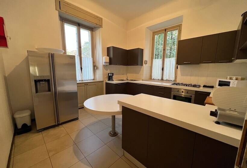 住宿加早餐  La Villa Del Lago