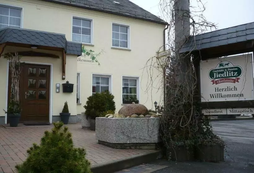 Gaststätte & Pension Jiedlitz