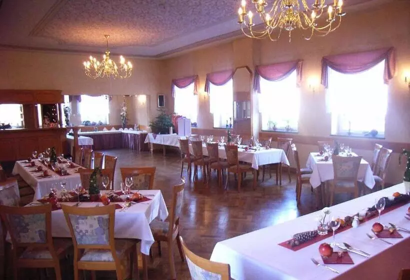 Gaststätte & Pension Jiedlitz