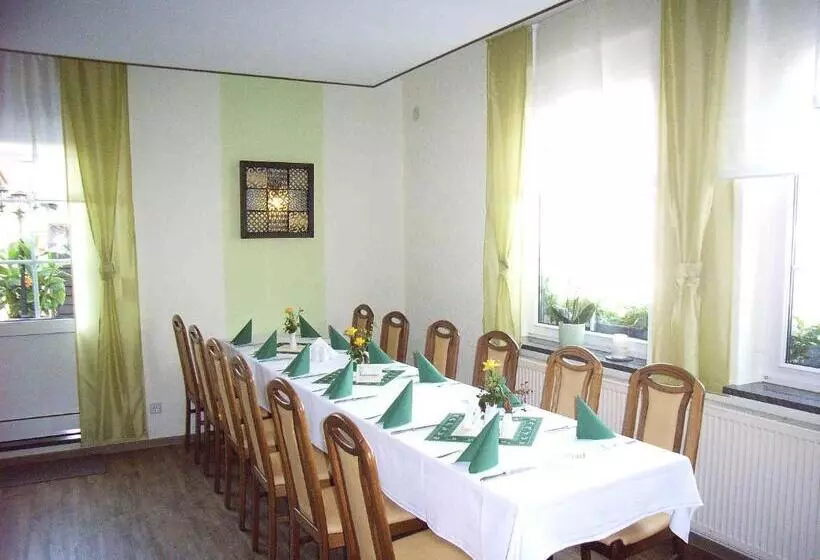 Gaststätte & Pension Jiedlitz