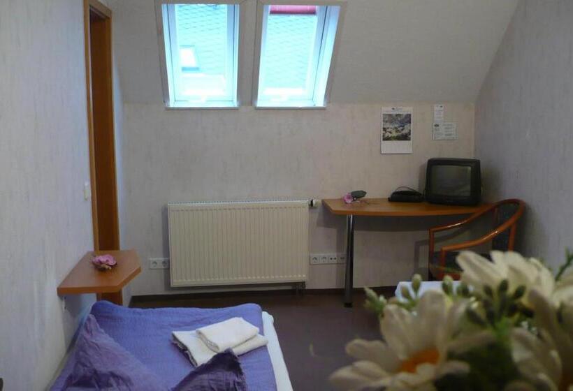 Gaststätte & Pension Jiedlitz