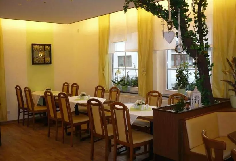 Gaststätte & Pension Jiedlitz