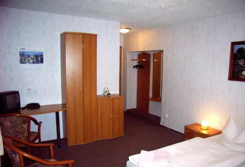 Gaststätte & Pension Jiedlitz