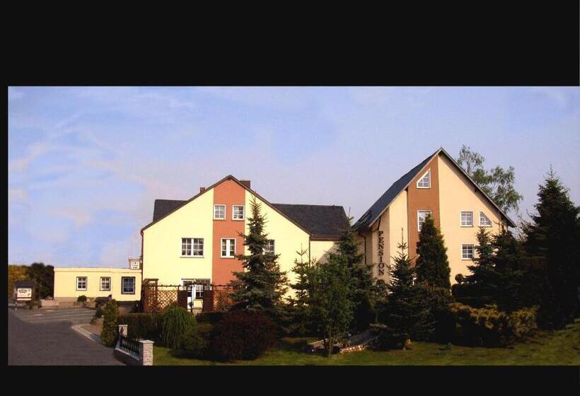 Gaststätte & Pension Jiedlitz