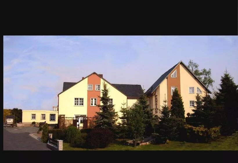 Gaststätte & Pension Jiedlitz