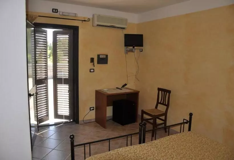 هتل Agriturismo Sechi