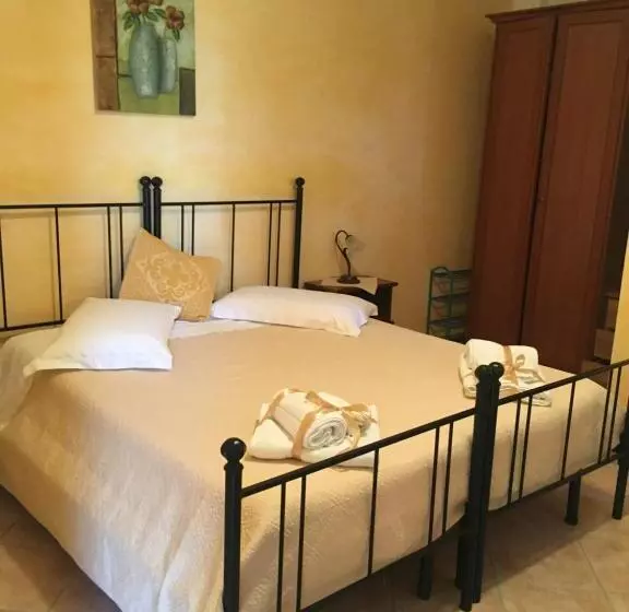 هتل Agriturismo Sechi