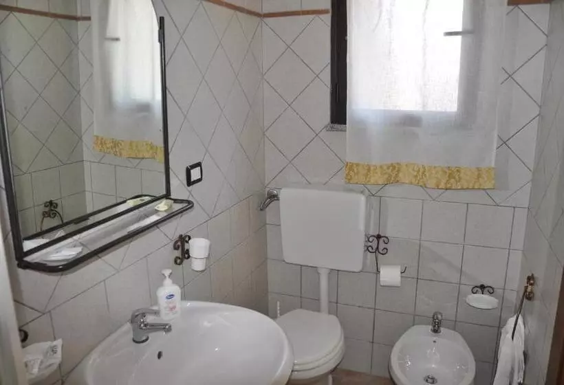 هتل Agriturismo Sechi