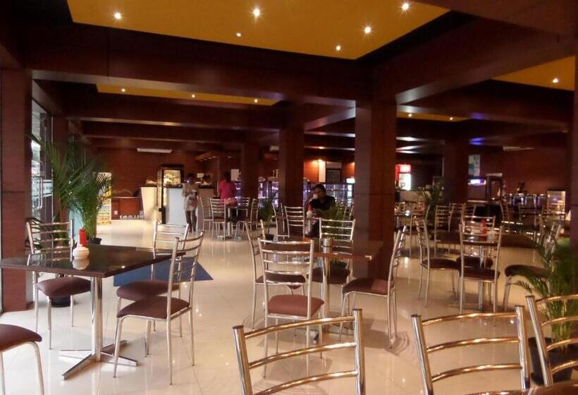 Отель Bright Bravo