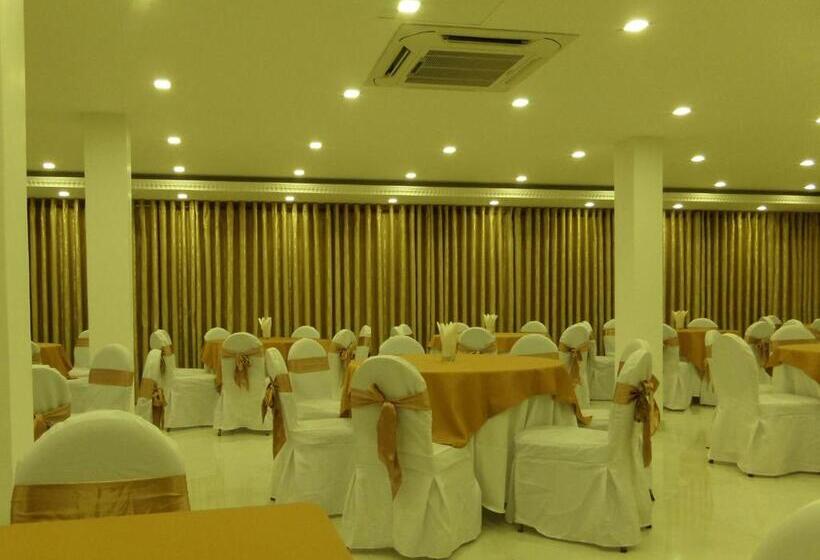 Отель Bright Bravo