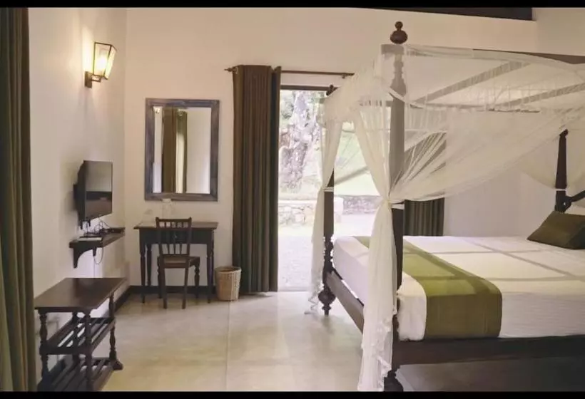 ホテル Leaf Watagala