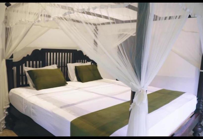 فندق Leaf Watagala