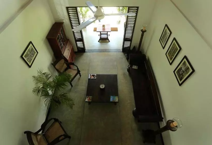 ホテル Leaf Watagala