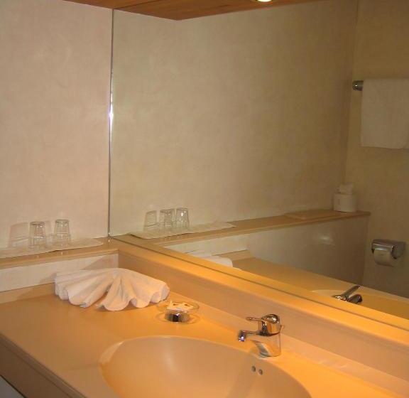 فندق Lustiger Hirsch